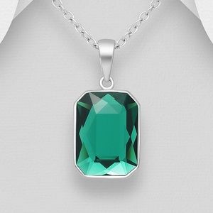STERLING SILVER CRYSTAL PENDANT IN “EMERALD”